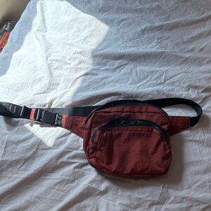 Baggu Fanny pack maroon